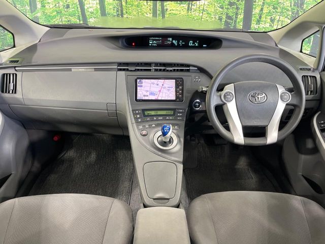 2010 Toyota Prius – thumbnail 2