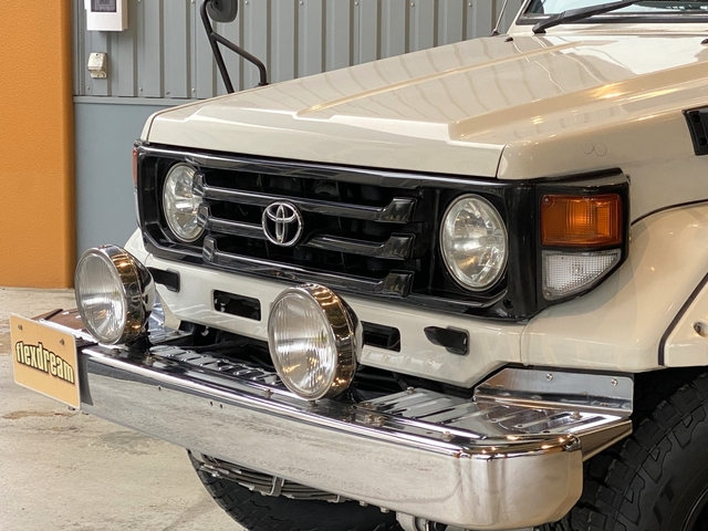 1999 Toyota Land Cruiser 70 – thumbnail 4