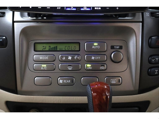 2006 Toyota Land Cruiser 100 – thumbnail 3