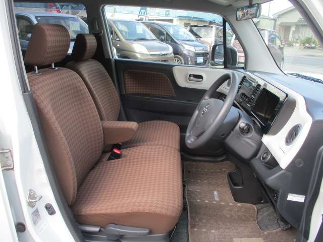 2011 Nissan Moco – thumbnail 4