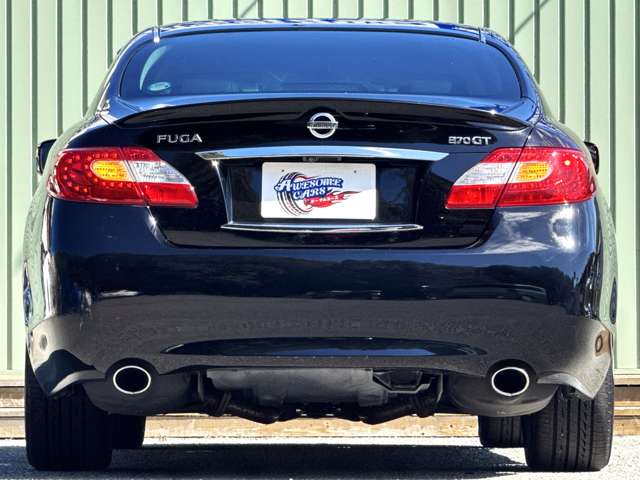 2010 Nissan Fuga – thumbnail 4