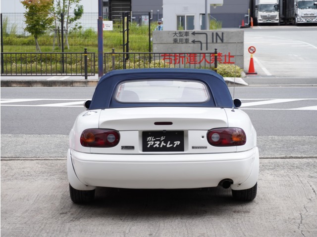 1993 Mazda Roadster – thumbnail 2