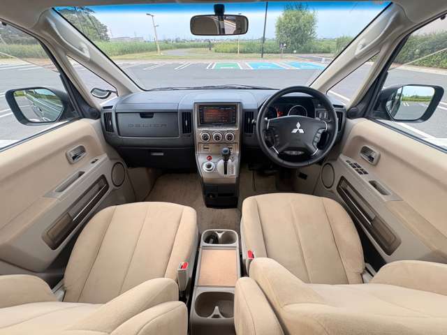 2007 Mitsubishi Delica D:5 – thumbnail 3