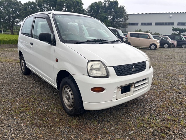 2011 Mitsubishi Minica
