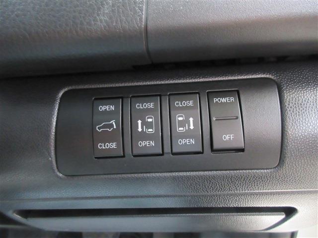 2011 Mazda MPV – thumbnail 3