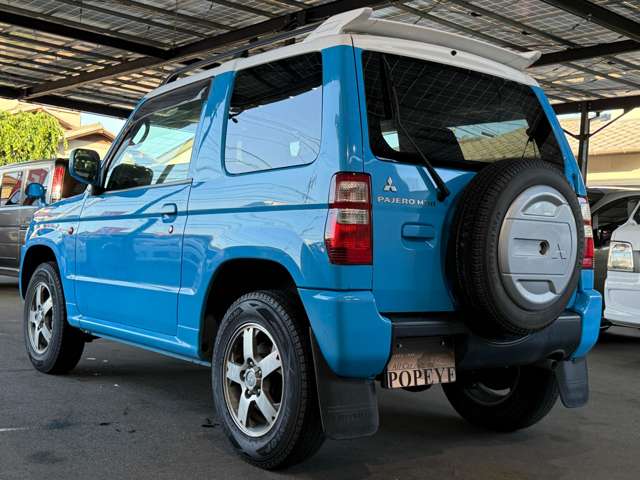 2011 Mitsubishi Pajero Mini – thumbnail 4