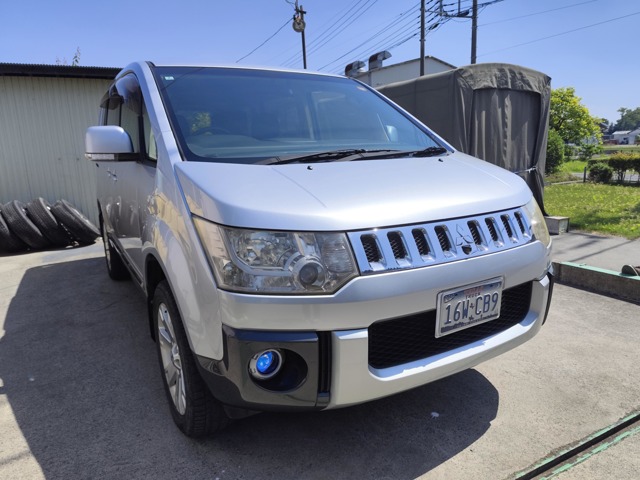 2008 Mitsubishi Delica D:5