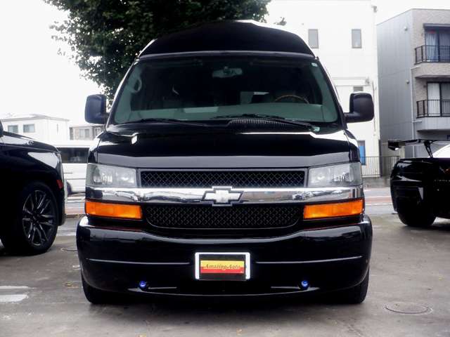 2005 Chevrolet Express – thumbnail 3