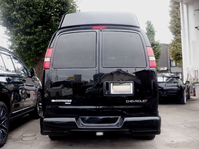 2005 Chevrolet Express – thumbnail 4