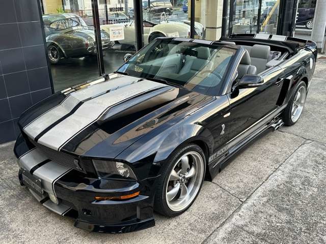 2007 Ford Mustang Convertible – thumbnail 3