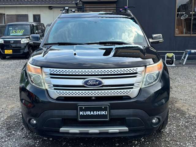 2011 Ford Explorer – thumbnail 2