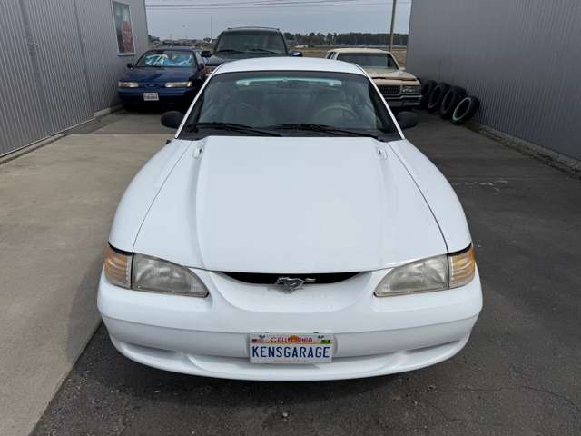 1998 Ford Mustang – thumbnail 3