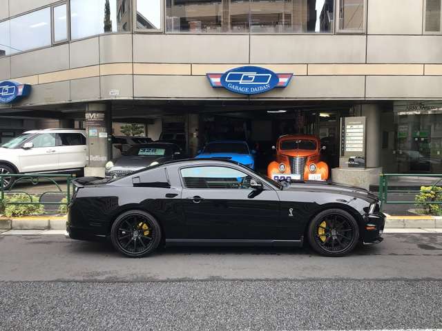 2011 Ford Mustang – thumbnail 4