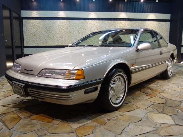1990 Ford Thunderbird – thumbnail 3