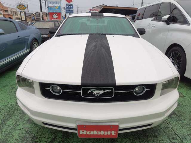 2008 Ford Mustang – thumbnail 2