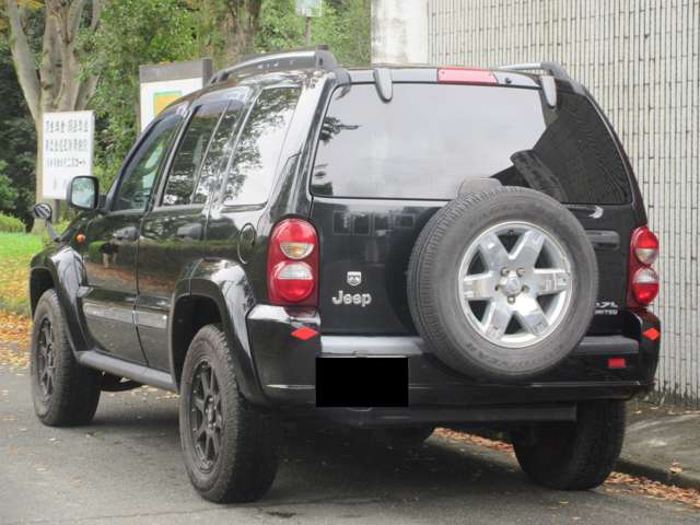 2007 Jeep Cherokee – thumbnail 4