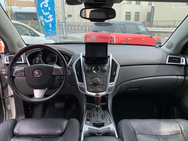 2011 Cadillac Srx Crossover – thumbnail 2