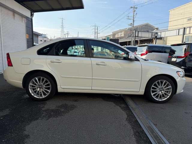 2011 Volvo S40 – thumbnail 4