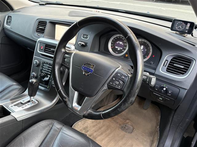 2011 Volvo V60 – thumbnail 2