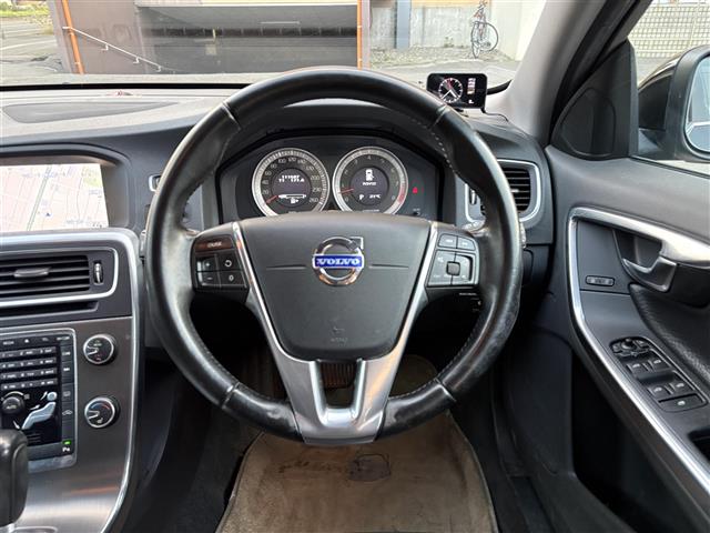 2011 Volvo V60 – thumbnail 3