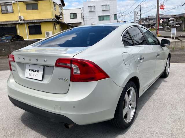 2011 Volvo S60 – thumbnail 3