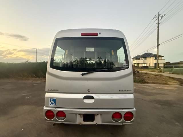 2004 Mitsubishi Minicab Van – thumbnail 2
