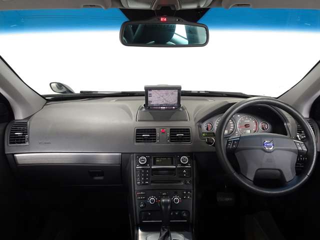 2009 Volvo XC90 – thumbnail 3