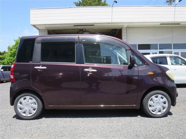 2011 Daihatsu Tanto Exe – thumbnail 4