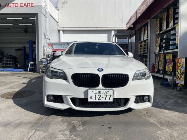 2011 BMW 5 Series Touring – thumbnail 2