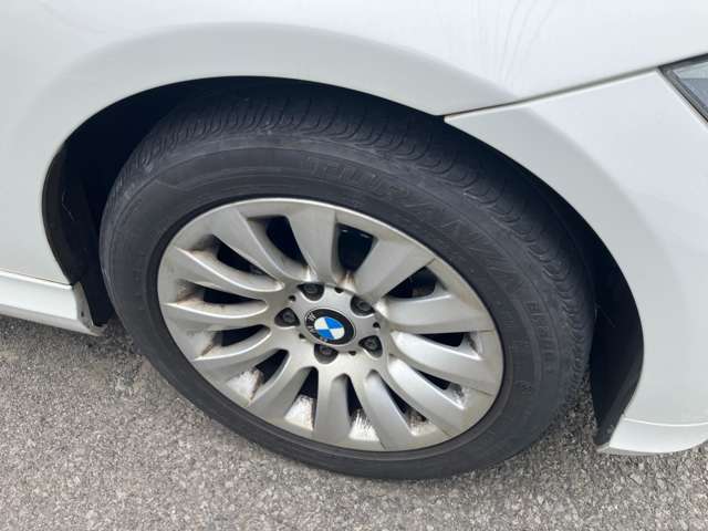 2009 BMW 3 Series – thumbnail 4