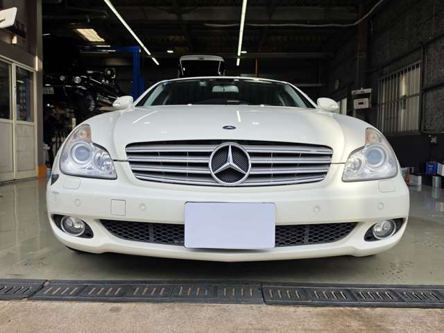 2007 Mercedes-Benz CLS-Class – thumbnail 2