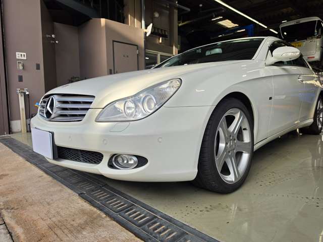 2007 Mercedes-Benz CLS-Class – thumbnail 3