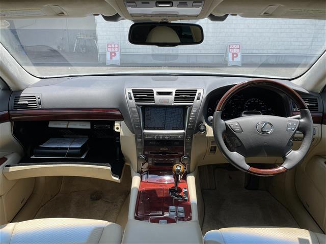 2009 Lexus LS Hybrid – thumbnail 4