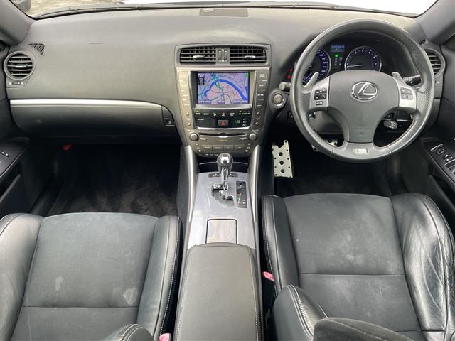 2011 Lexus IS – thumbnail 4
