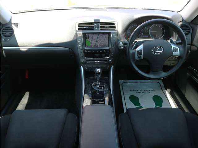 2010 Lexus IS – thumbnail 4