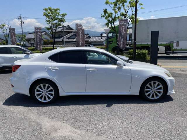 2009 Lexus IS – thumbnail 4