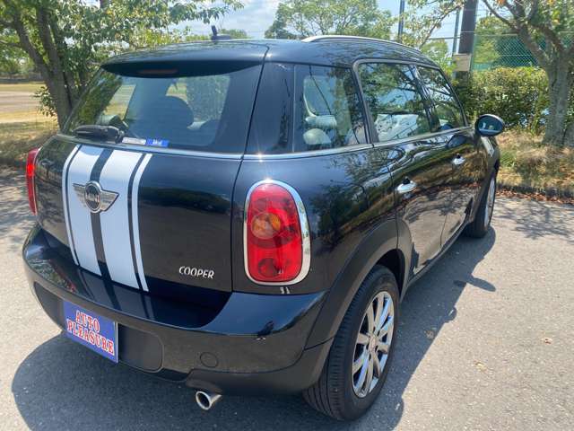 2011 MINI MINI Crossover – thumbnail 2
