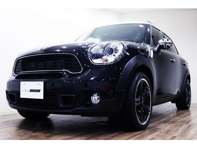 2011 MINI MINI Crossover – thumbnail 3