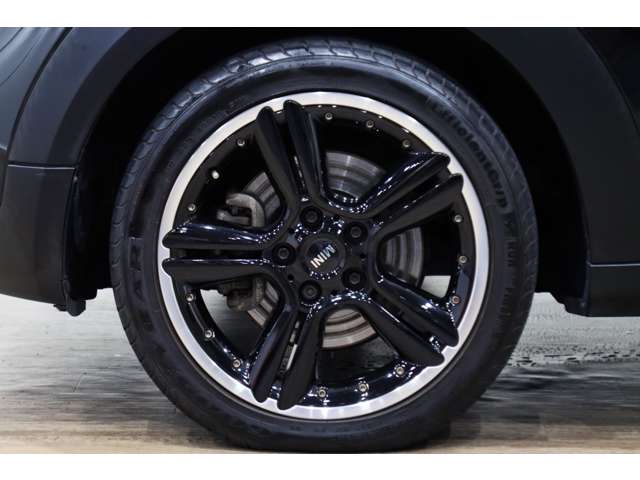 2011 MINI MINI Crossover – thumbnail 4