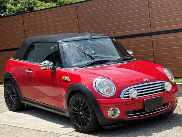2010 MINI Mni Convertible – thumbnail 3
