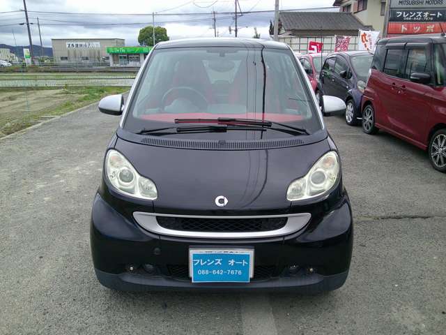2010 smart Fortwo Smart – thumbnail 2