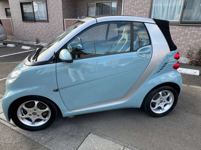 2011 smart Fortwo Smart Cabrio – thumbnail 4