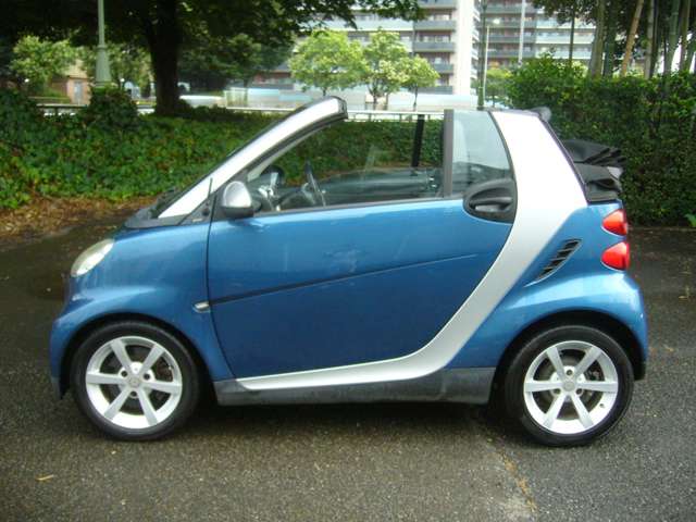 2009 smart Fortwo Smart Cabrio – thumbnail 3