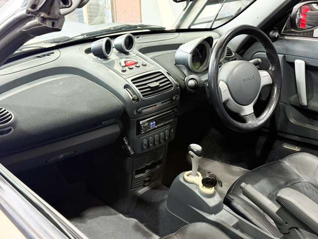 2004 smart Roadster Coupe – thumbnail 2