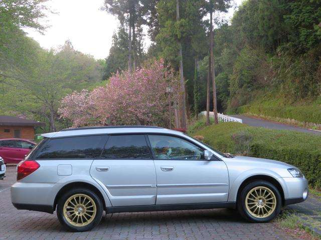 2004 Subaru Legacy Outback – thumbnail 4