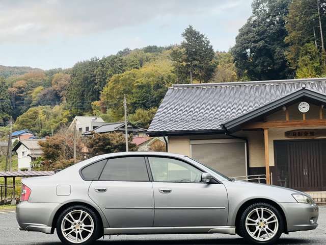 2004 Subaru Legacy B4 – thumbnail 4
