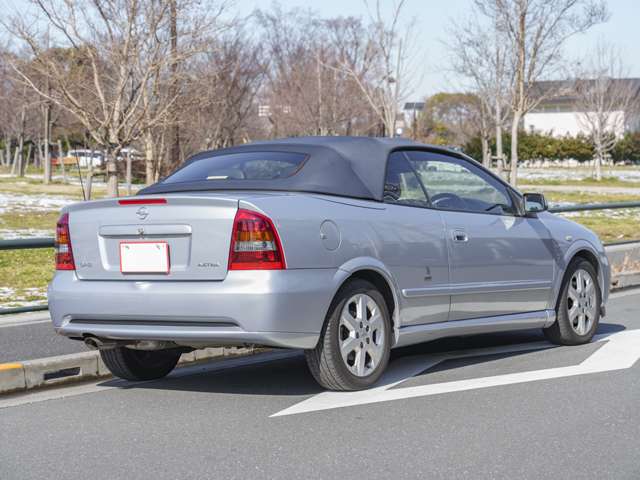 2004 Opel Astra Cabriolet – thumbnail 4