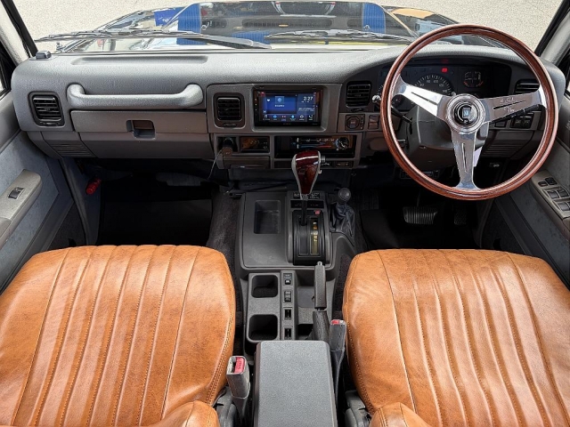 1995 Toyota Land Cruiser Prado – thumbnail 3