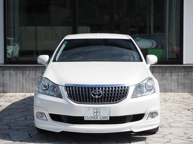 2011 Toyota Crown Majesta – thumbnail 2