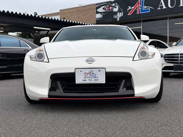 2011 Nissan Fairlady Z – thumbnail 2